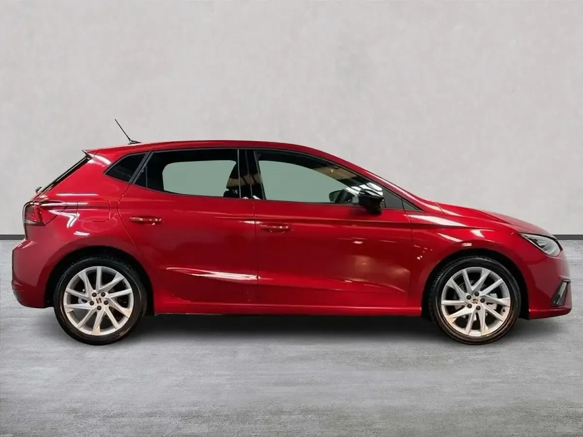 New Seat Ibiza FR 113 HP (83 kW) 2025 Red Hatchback