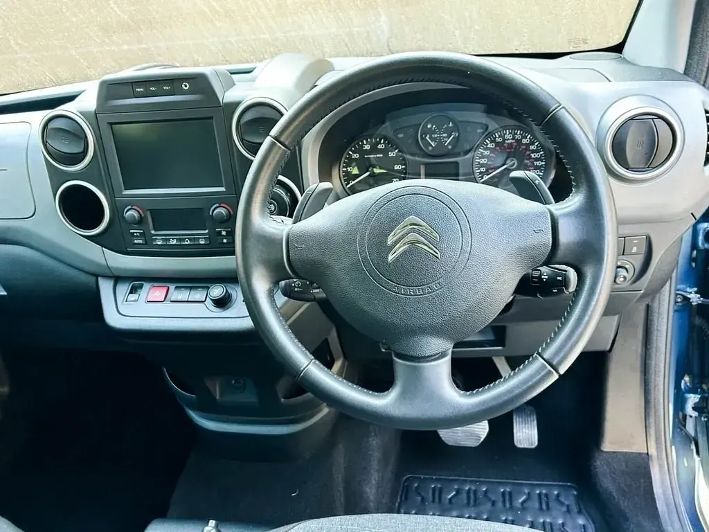 Gebraucht Citroën Berlingo Flair 2019 Blau Van / Kleinbus