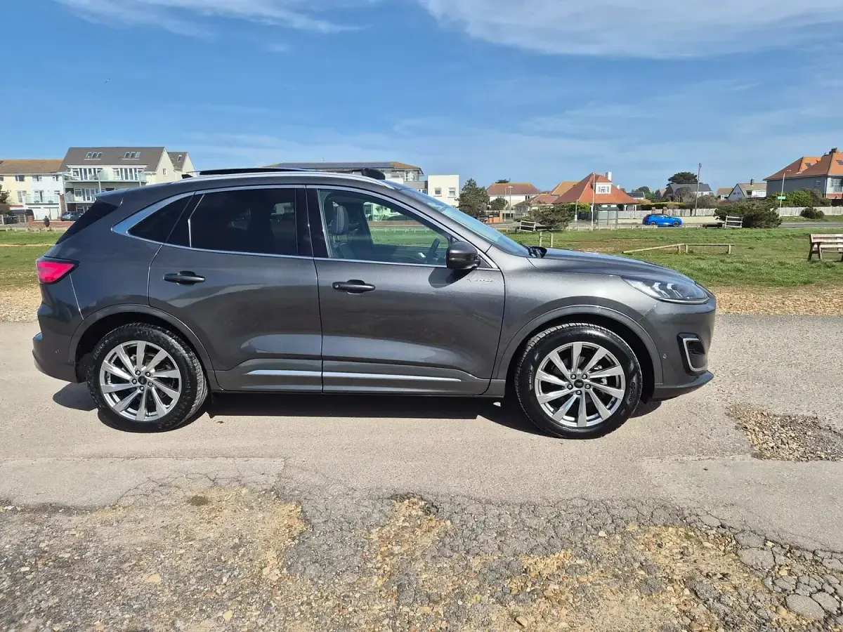 Used Ford Kuga Vignale 190 HP (139 kW) 2023 Grey SUV