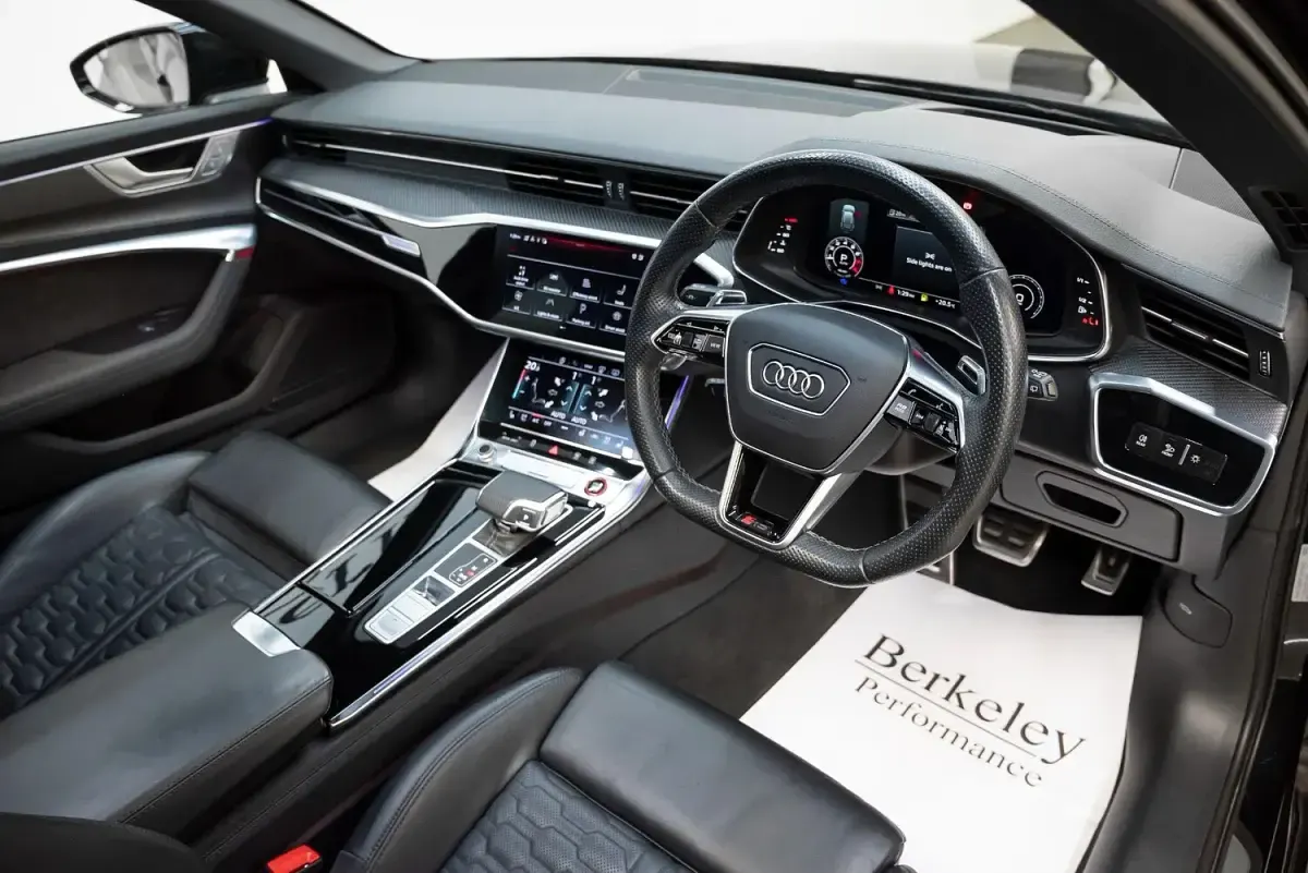 Used Audi RS6 Design 600 HP (441 kW) 2021 Black Estate