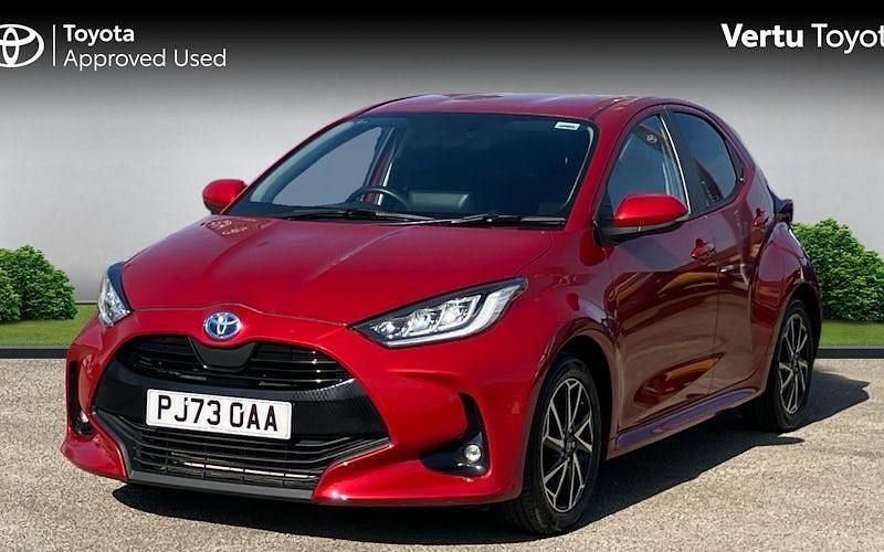 Used Toyota Yaris Hybrid Design 116 HP (85 kW) 2026 Hatchback