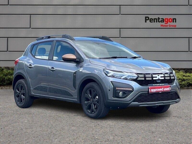 Grey Used 2025 Dacia Sandero Extreme Hatchback | £17,994 (A bit pricey) - Image 1/4