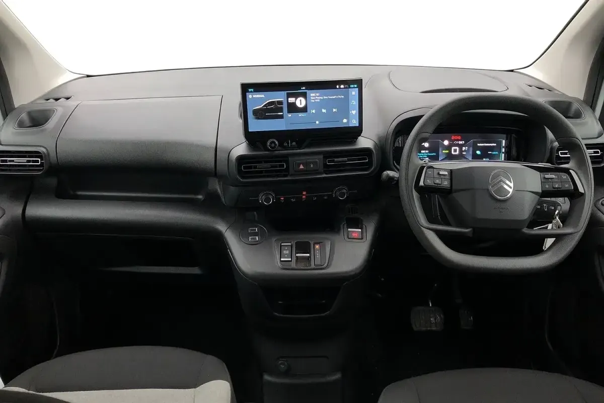 Used Citroën e-Berlingo 100 kW (136 HP) 2025 White MPV