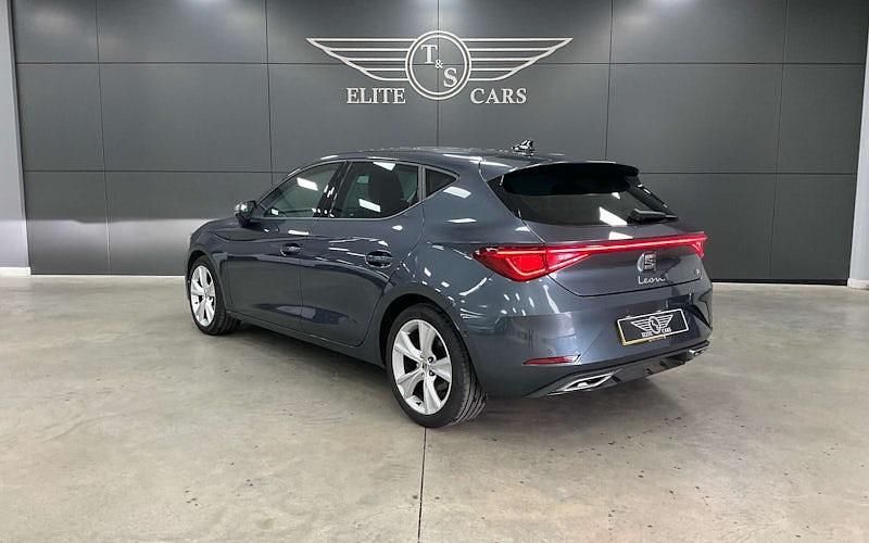 Used Seat Leon FR 131 HP (96 kW) 2023 Hatchback