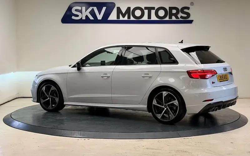 Used Audi S3 Sportback Black Edition 300 HP (220 kW) 2019 White Hatchback