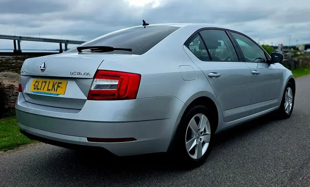 Used Skoda Octavia SE 150 HP (110 kW) 2017 Silver Hatchback