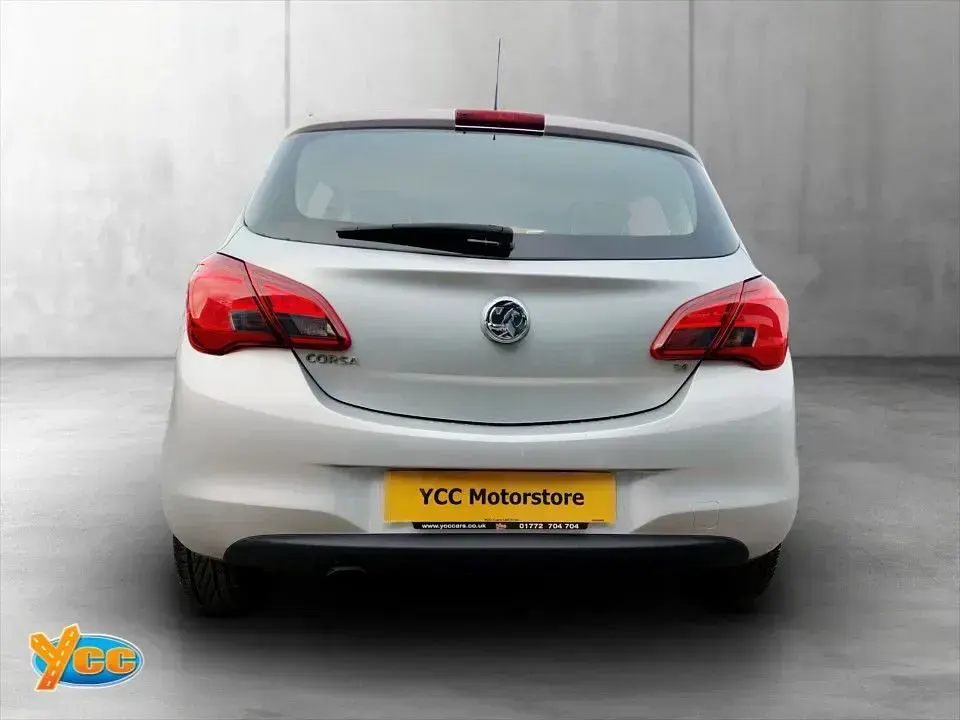 Used Vauxhall Corsa SRi 90 HP (66 kW) 2016 Silver Hatchback