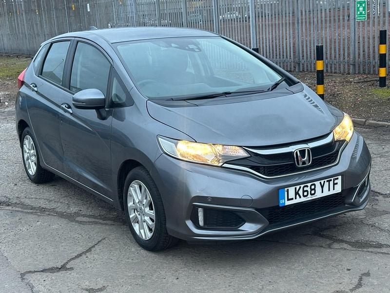 Second-hand Honda Jazz SE 102 CP (75 kW) 2019 Gri Hatchback