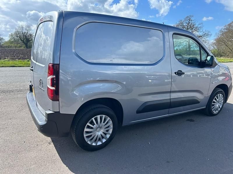 Used Citroën Berlingo 75 HP (55 kW) 2021 Grey MPV