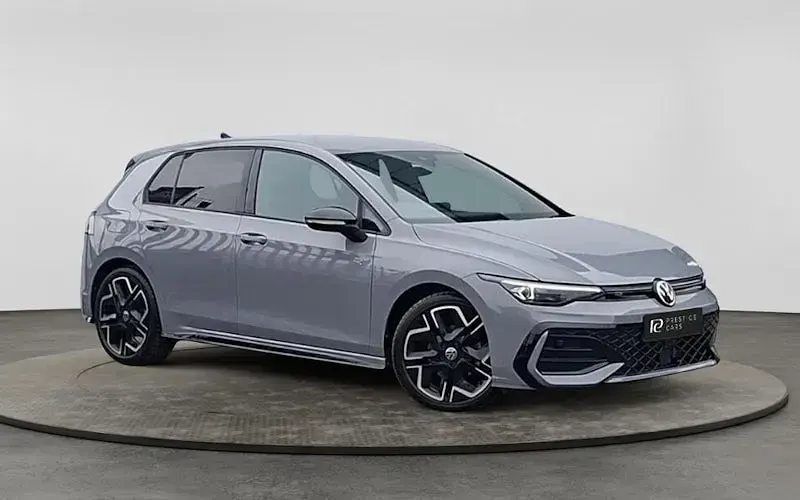 Used VW Golf VIII R-line 150 HP (110 kW) 2025 Hatchback