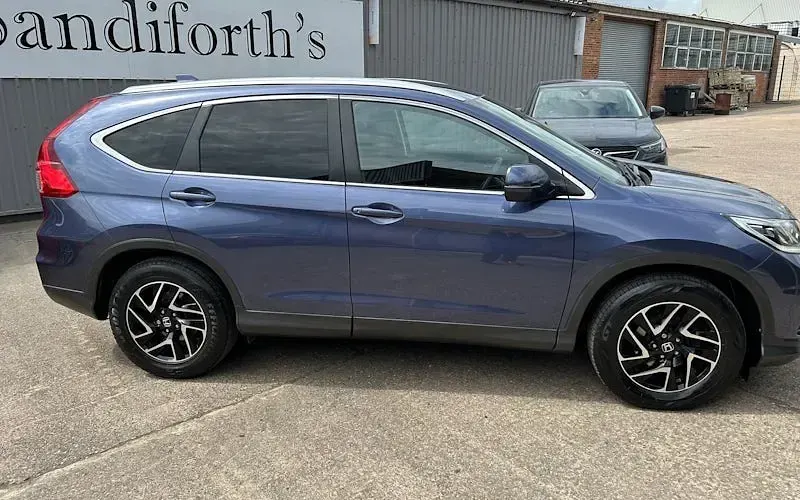 Used Honda CR-V SE Plus 155 HP (114 kW) 2018 Blue SUV