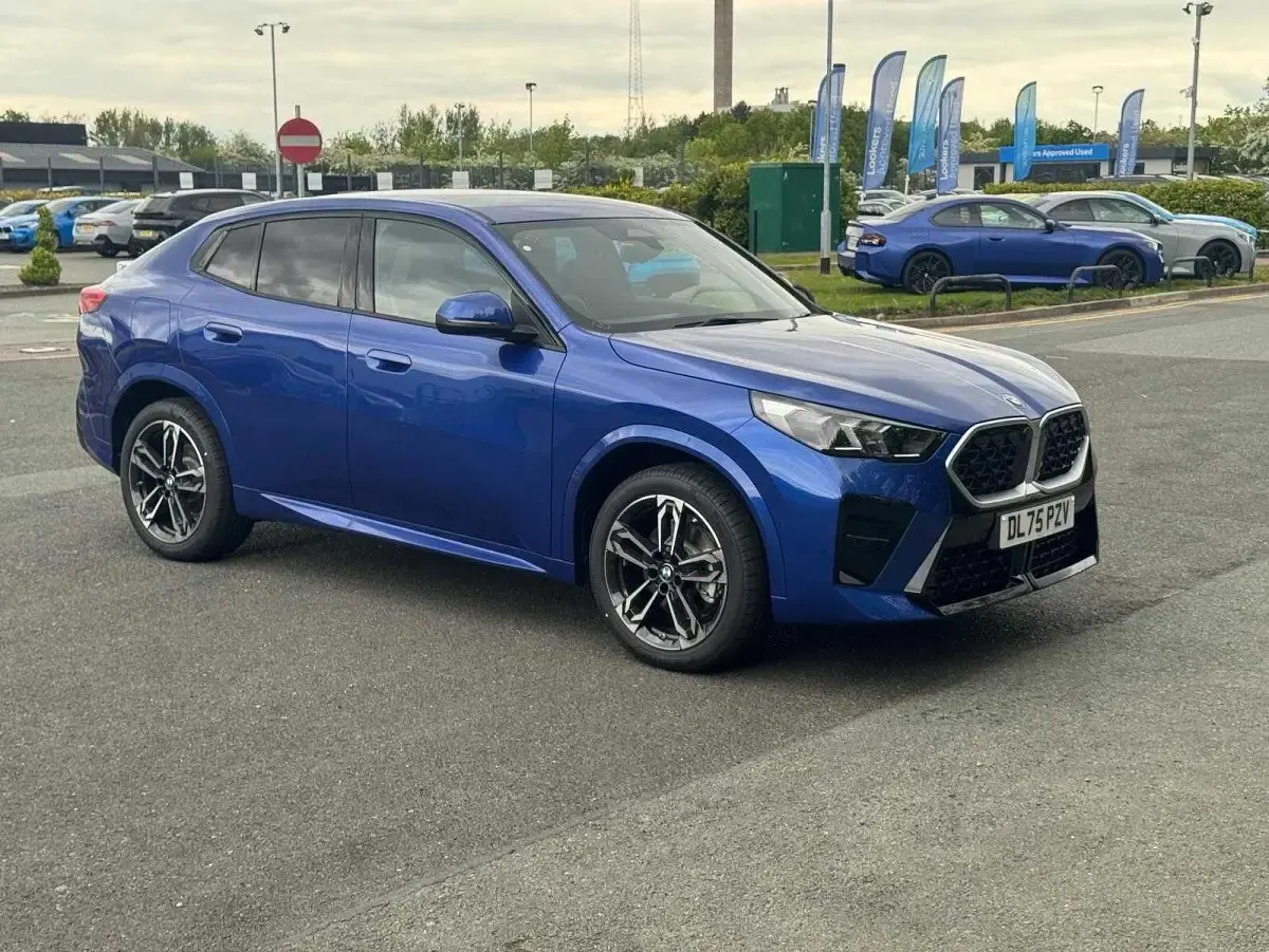 Ny BMW X2 M Sport 168 HK (123 kW) 2026 Blå SUV