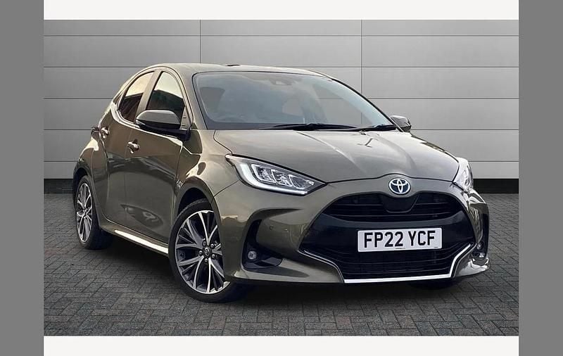 Other Used 2022 Toyota Yaris Hybrid Hatchback | £19,995 (Expensive) - Image 1/3