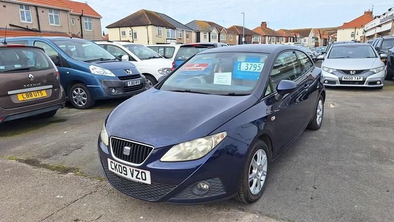 Begagnad Seat Ibiza SE 85 HK (62 kW) 2009 Blå Halvkombi