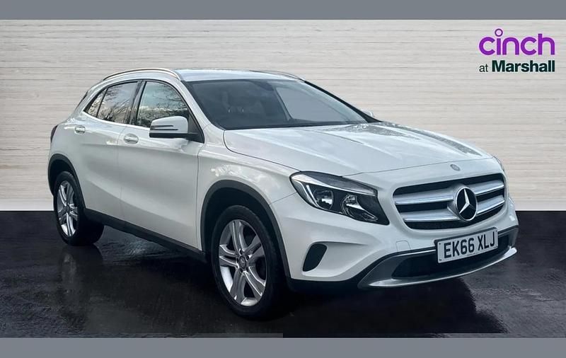 Used Mercedes GLA200 134 HP (98 kW) 2016 White SUV