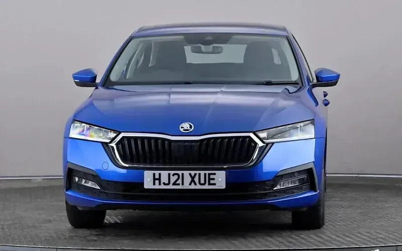 Used Skoda Octavia SE Technology 110 HP (80 kW) 2020 Blue Hatchback