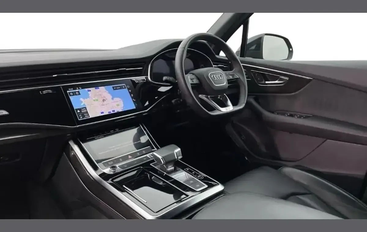 Used Audi Q7 Black Edition 281 HP (206 kW) 2023 Black SUV