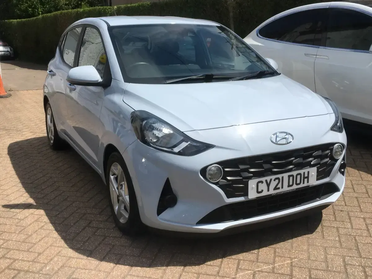 Used Hyundai i10 SE 67 HP (49 kW) 2021 Blue Hatchback