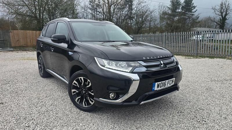 Used Mitsubishi Outlander P-HEV 2016 Black Estate