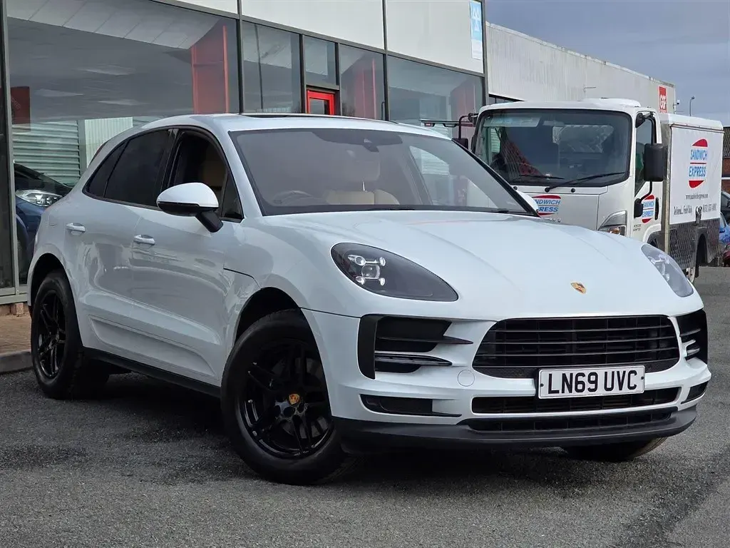 Used Porsche Macan 252 HP (185 kW) 2019 White SUV