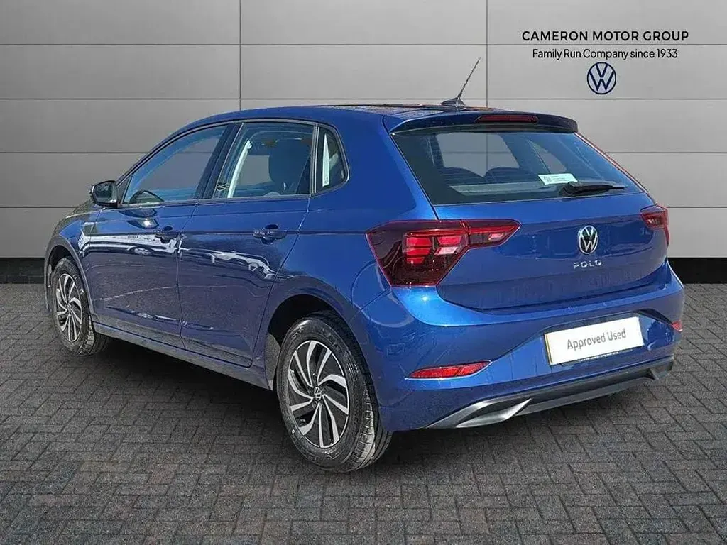 Begagnad VW Polo Life 95 HK (69 kW) 2022 Blå Halvkombi