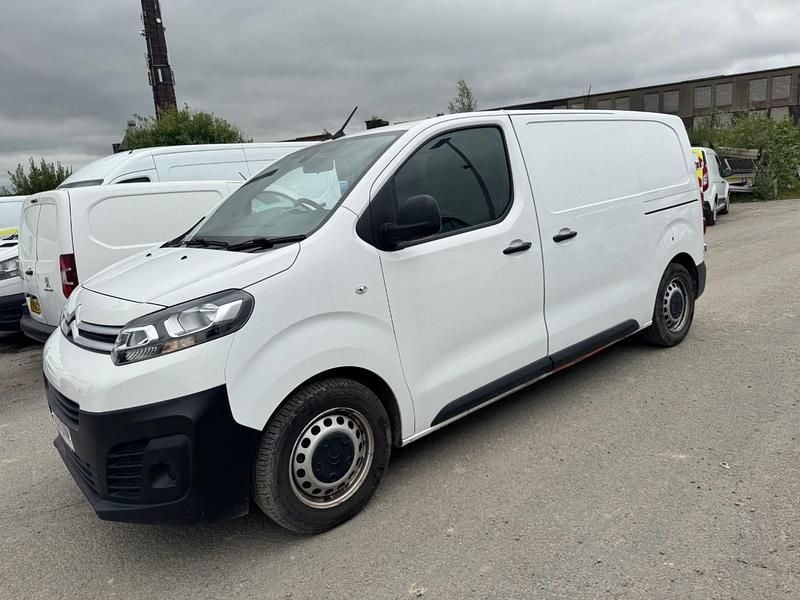 White Used 2021 Citroën Dispatch MPV | £5,499 (Super price) - Image 1/4