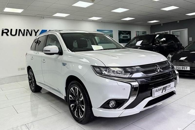 Used 2016 Mitsubishi Outlander P-HEV | £11,750 (Fair price) - Image 1/1