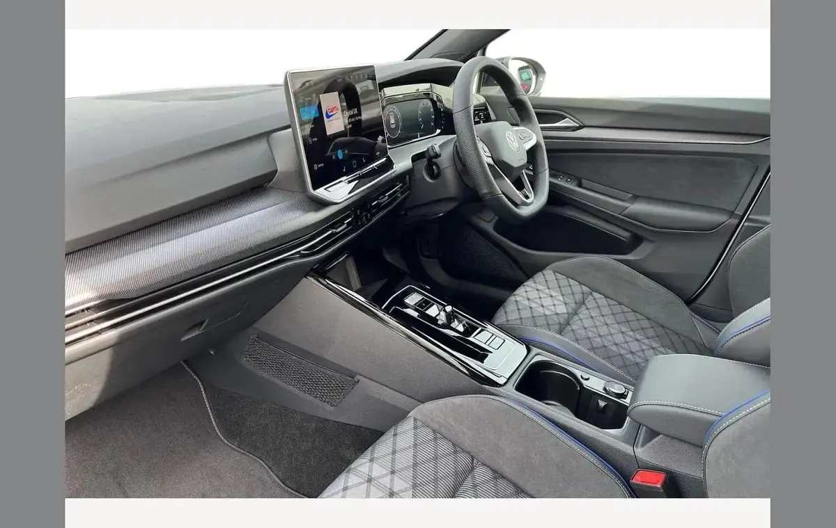 Used VW Golf VIII Black Edition 147 HP (108 kW) 2026 White Hatchback