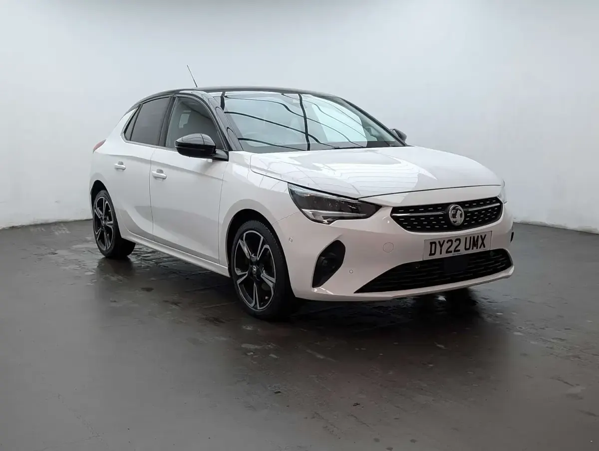 Used Vauxhall Corsa Edition 75 HP (55 kW) 2022 White Hatchback
