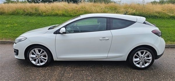 Metallic pearl Used 2014 Renault Mégane Coupé Dynamique Coupe | £4,450 (Expensive) - Image 1/1