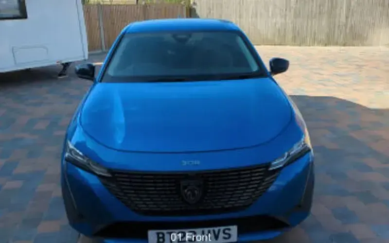Used Peugeot 308 Allure Premium 131 HP (96 kW) 2023 Blue Hatchback