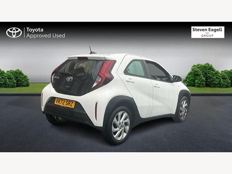 Used Toyota Aygo X PURE 2022 White SUV