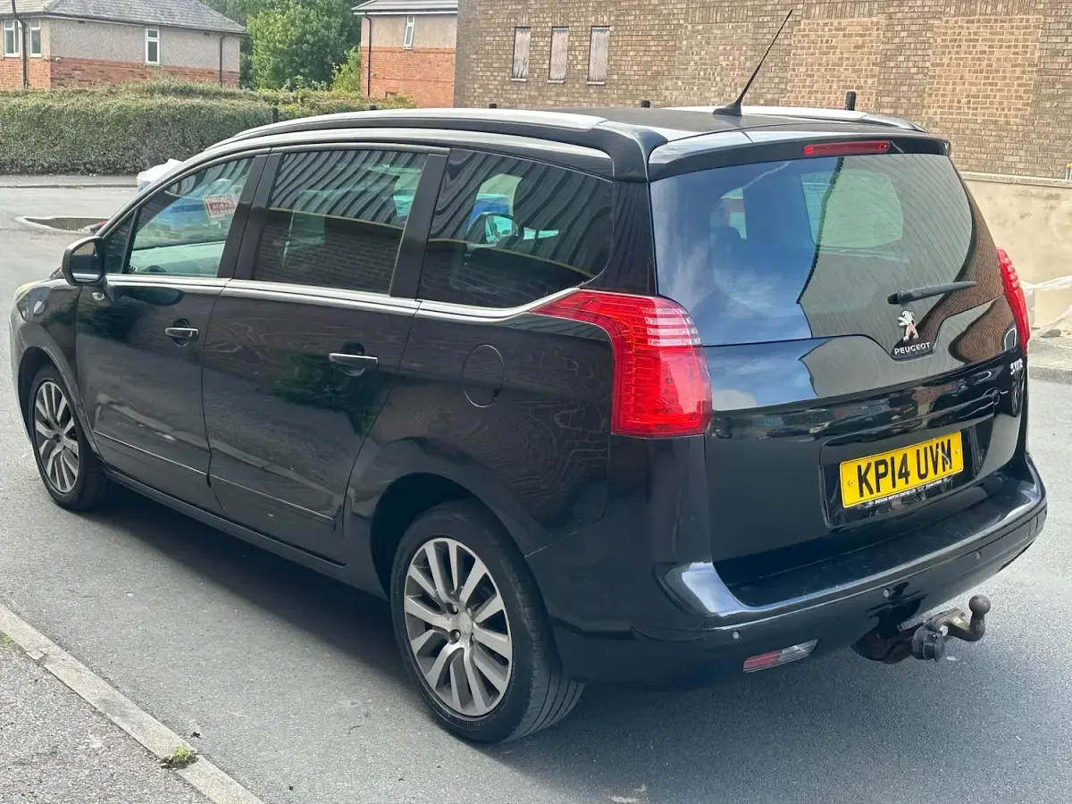 Used Peugeot 5008 Allure 2014 Black MPV