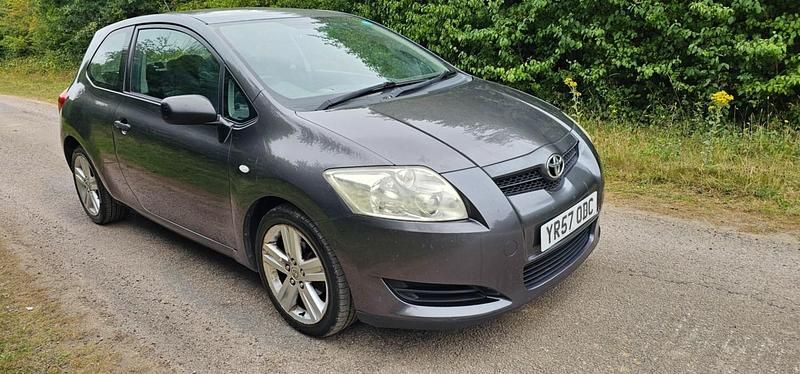 Grey Used 2007 Toyota Auris T2 Hatchback | £995 (Good price) - Image 1/4