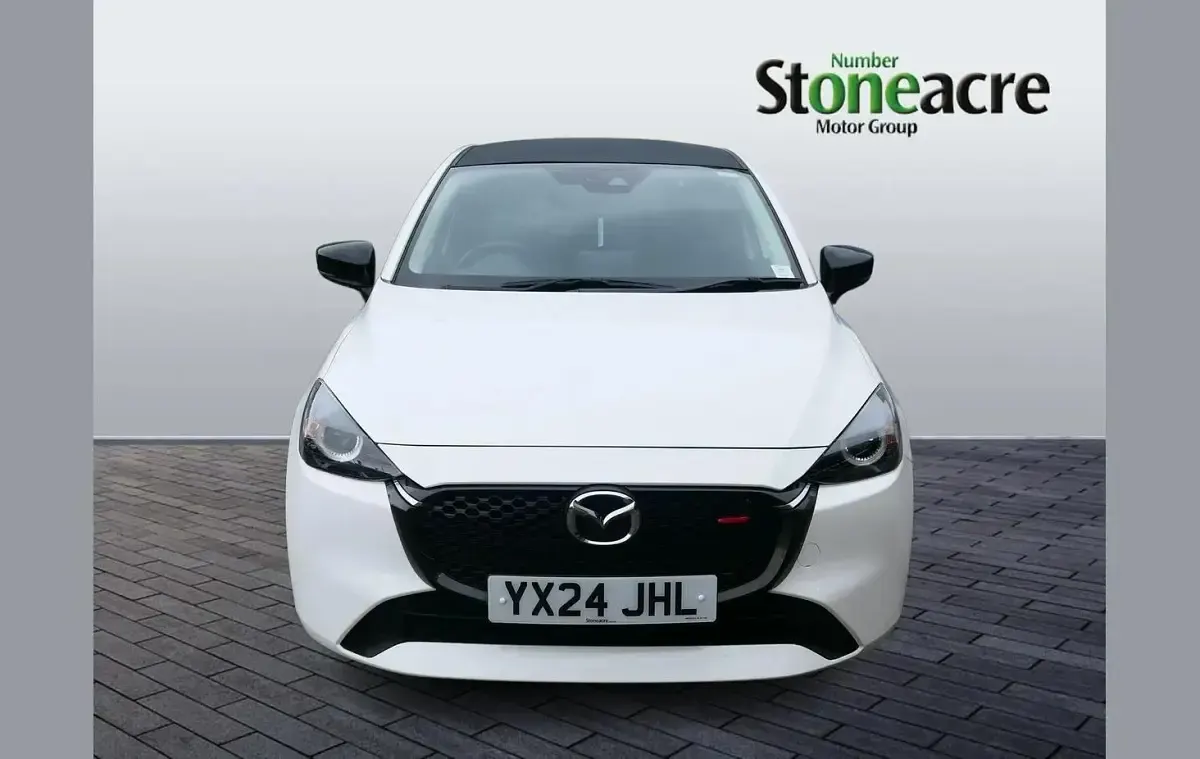 Usado Mazda 2 Homura-Aka 116 HP (85 kW) 2024 Branco Citadino