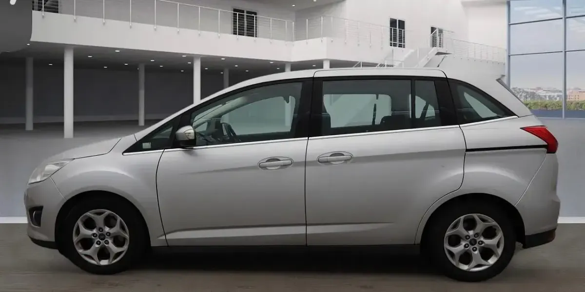 Used Ford Grand C-Max Zetec 115 HP (84 kW) 2014 Silver MPV