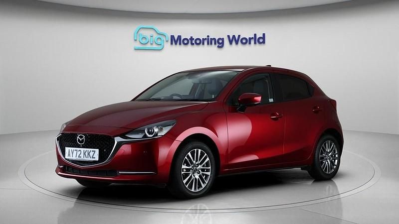 Usado Mazda 2 Inclusive 115 HP (84 kW) 2022 Vermelho Citadino