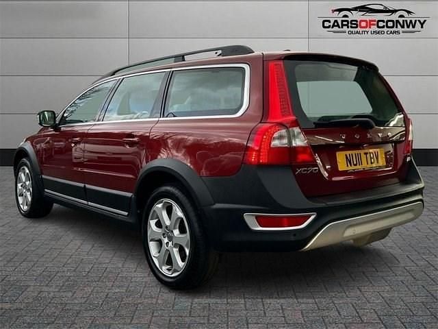 Used Volvo XC70 SE Lux 163 HP (119 kW) 2011 Red Estate