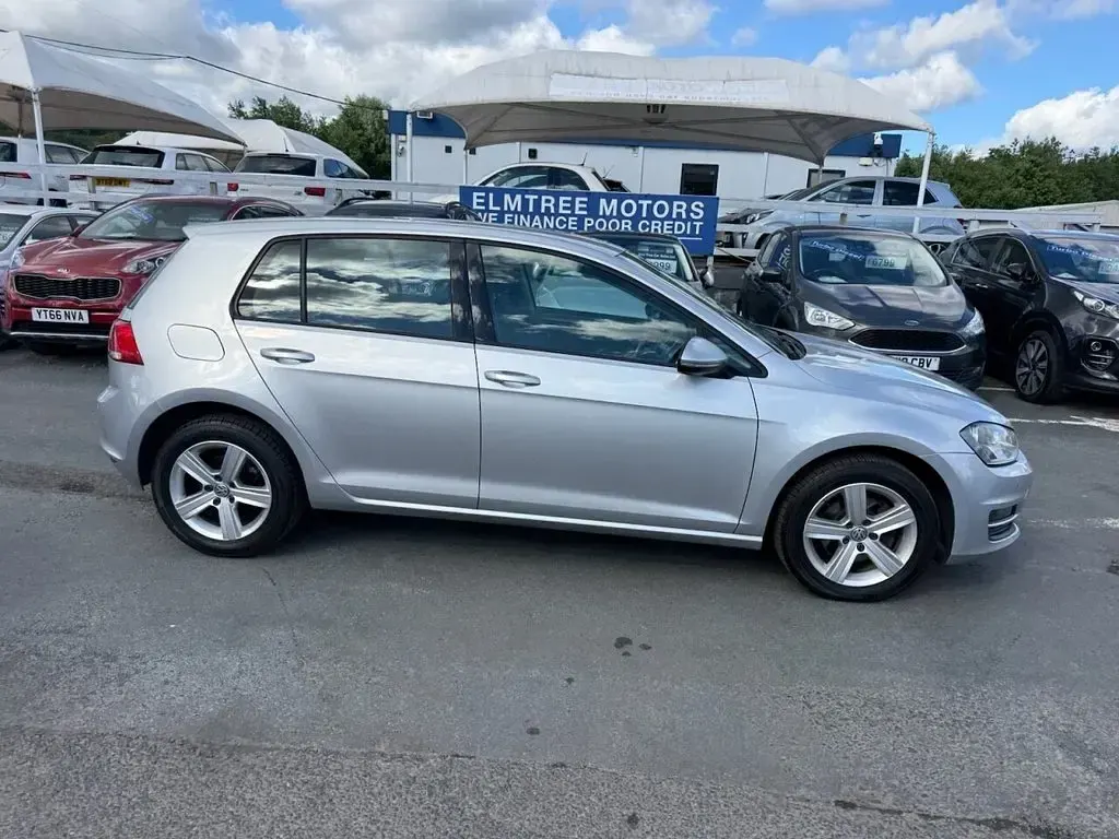 Used VW Golf VII Edition 110 HP (80 kW) 2015 Silver Hatchback