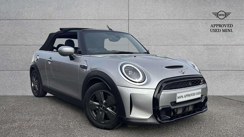 Używany Mini Cooper S Classic 176 KM (129 kW) 2023 Srebrny Hatchback