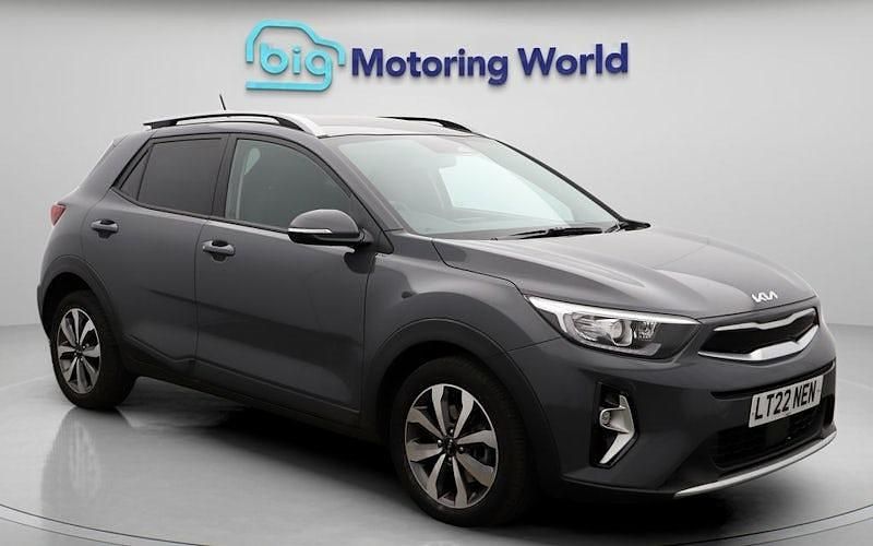 Used 2024 Kia Stonic 2 SUV | £12,600 (Super price) - Image 1/4