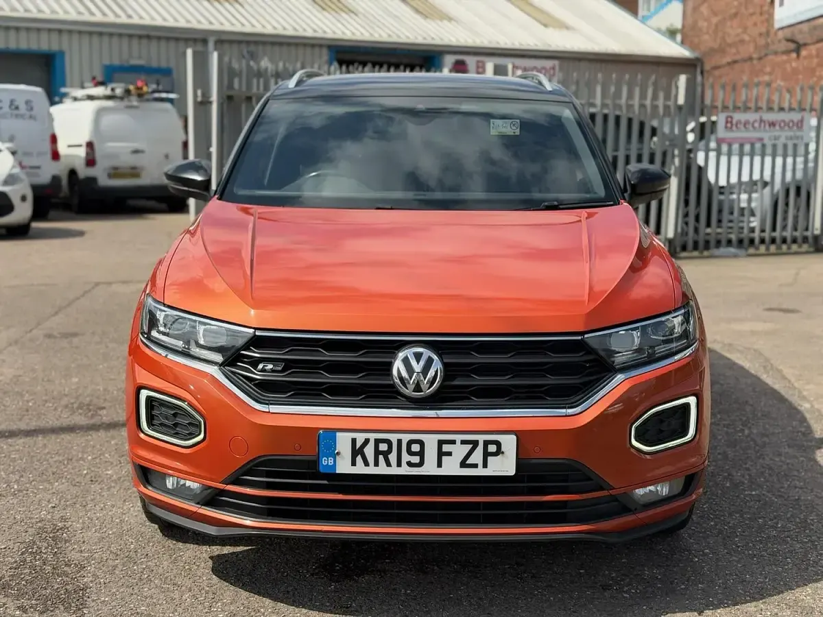 Used VW T-Roc R-line 150 HP (110 kW) 2019 Orange SUV
