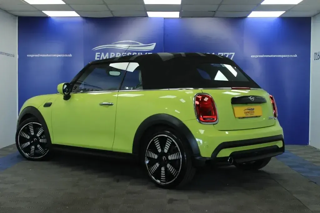 Used Mini Cooper Cabriolet Exclusive 136 HP (100 kW) 2021 Yellow Cabriolet