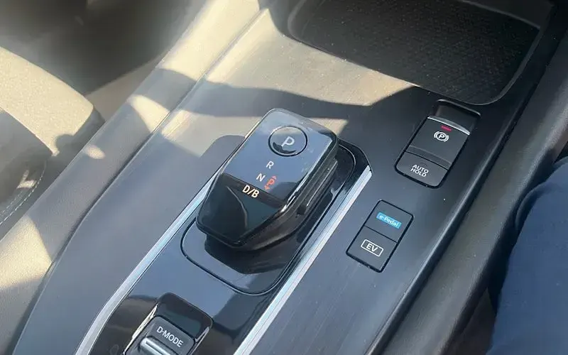 Used Nissan Qashqai N-Connecta 190 HP (139 kW) 2024 Grey SUV