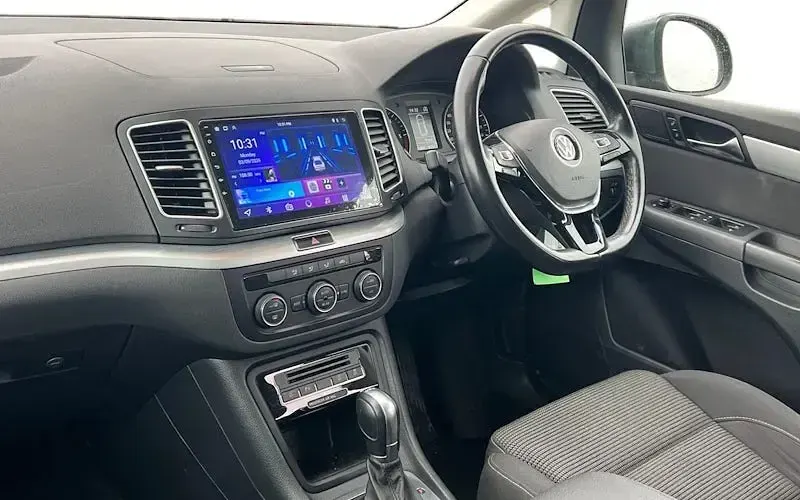 Usado VW Sharan SE 150 HP (110 kW) 2017 Cinzento Monovolume