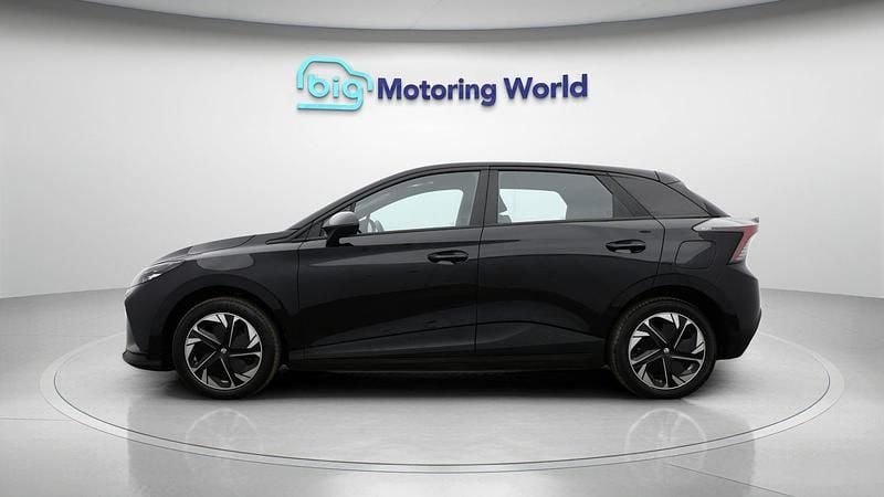 Used MG MG4 EV SE 319 kW (435 HP) 2023 Black Hatchback