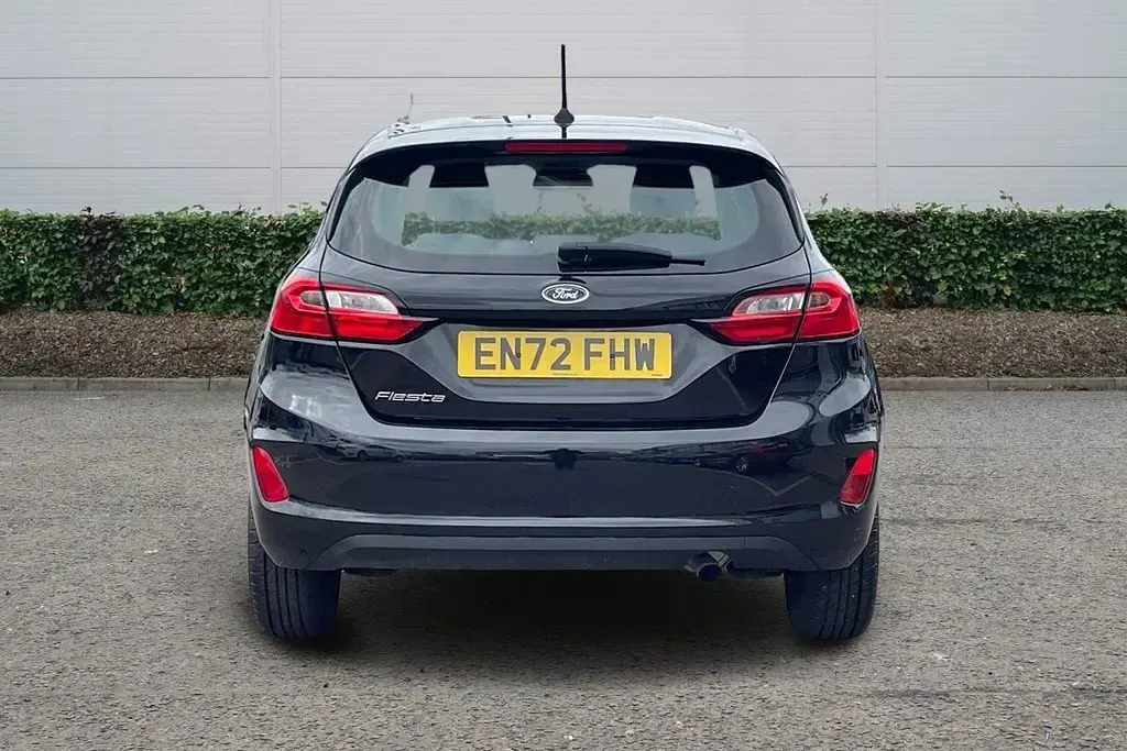 Używany Ford Fiesta Trend 101 KM (74 kW) 2022 Czarny Hatchback