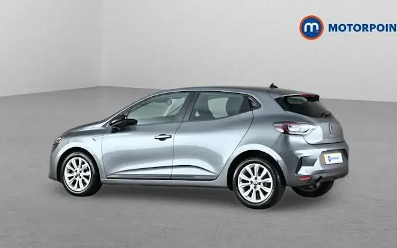 Used Renault Clio Evolution 90 HP (66 kW) 2024 Grey Hatchback