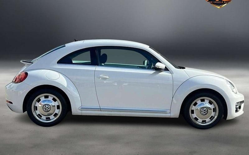 Usado VW Beetle Design 150 HP (110 kW) 2016 Branco Citadino