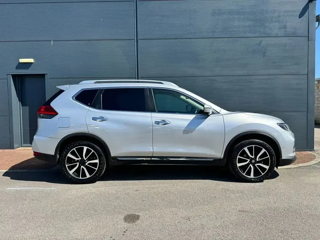 Used Nissan X-Trail Tekna 2018 Silver SUV